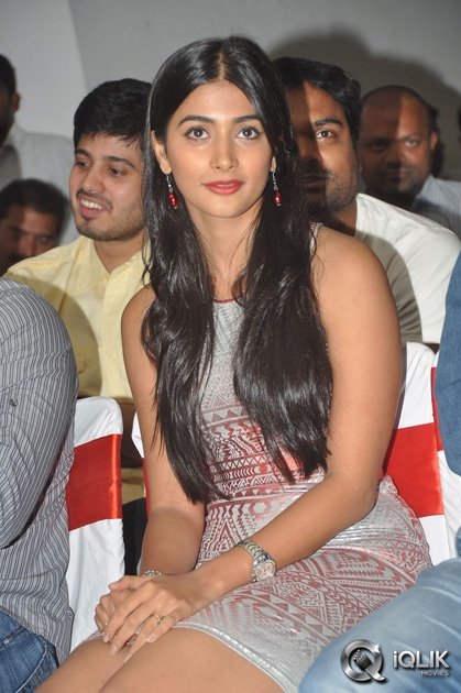 Pooja-Hegde-at-Oka-Laila-Kosam-Movie-Success-Meet